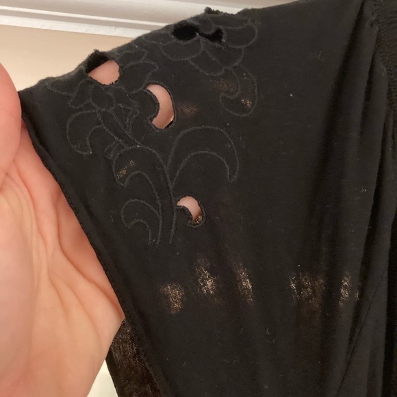 Off the shoulder lace blouse - Picture 3 of 3